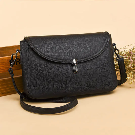 Chic Sophisticate: Retro-Inspired Leather Crossbody Bag